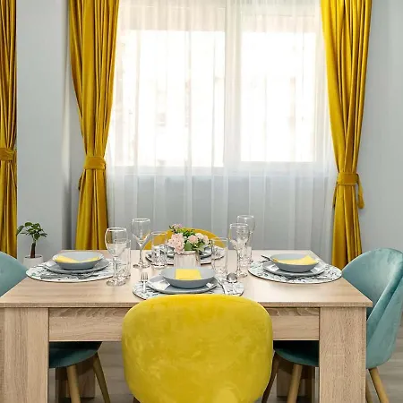 Stylish 2br With Underground Parking, By Flat Manаger *