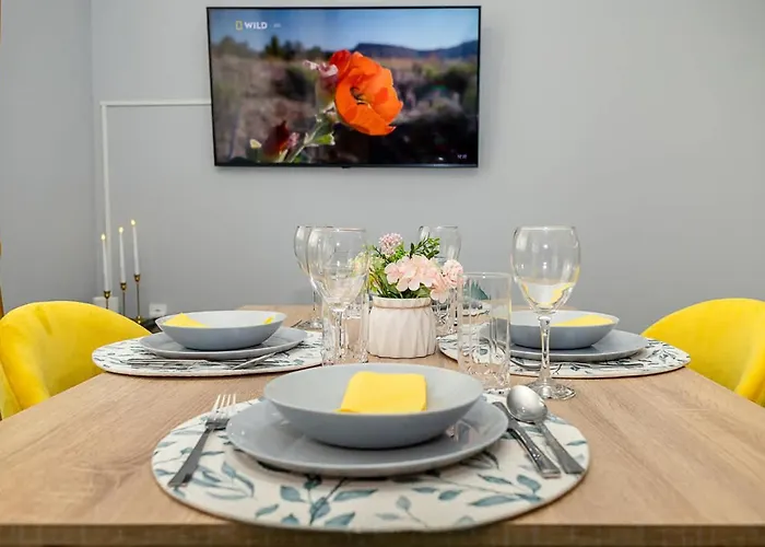 Stylish 2br With Underground Parking, By Flat Manаger شقة *